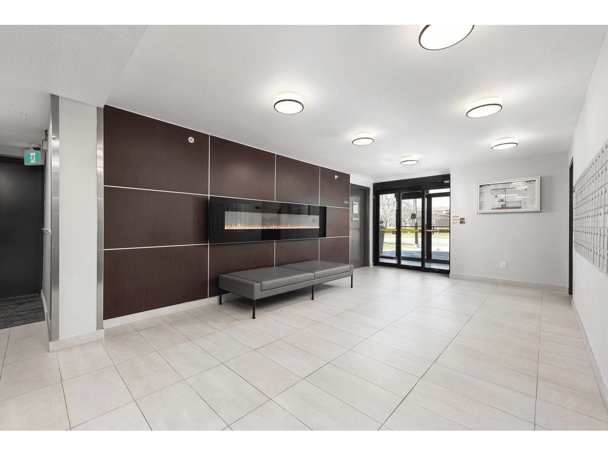3045 Queen Frederica Drive — 2 BEDROOM - Photo 10