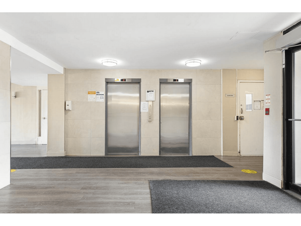 1450 Sheppard Avenue West — 1 BEDROOM - Photo 13