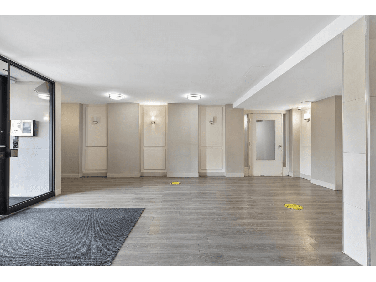 1450 Sheppard Avenue West — 1 BEDROOM - Photo 14