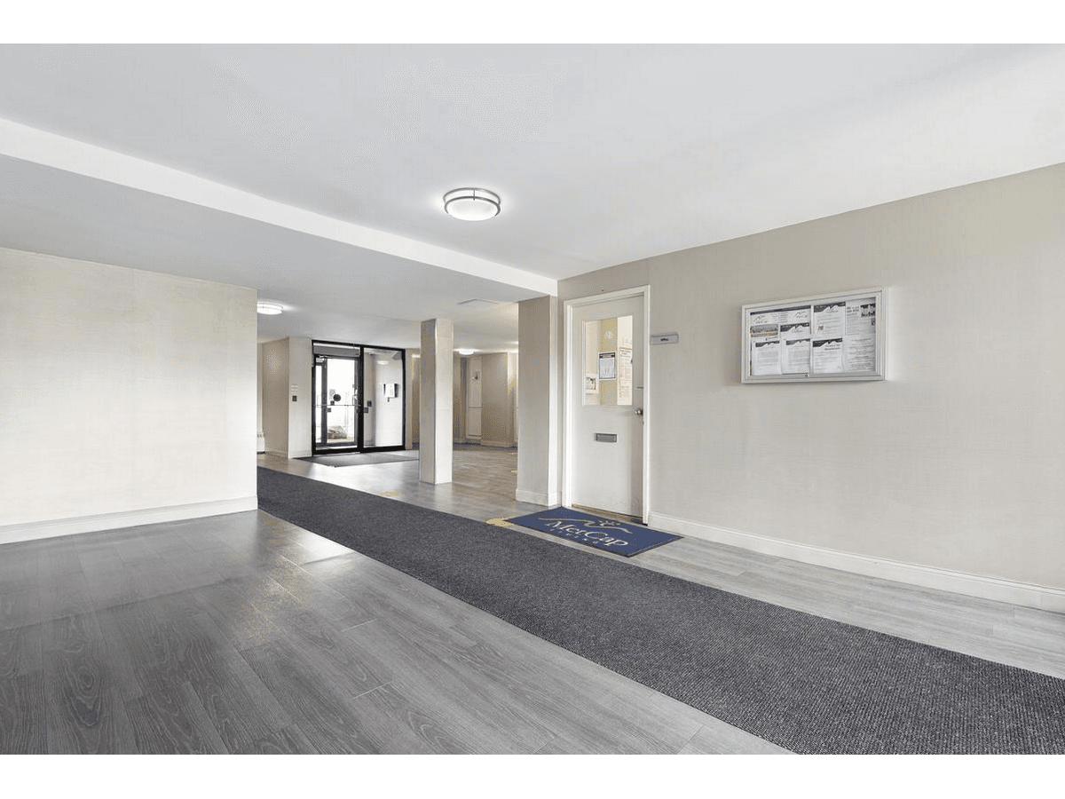 1450 Sheppard Avenue West — 1 BEDROOM - Photo 15