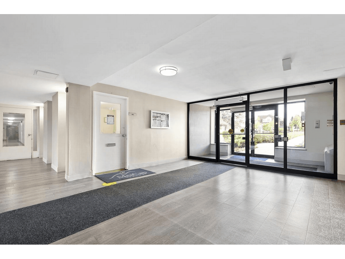 1450 Sheppard Avenue West — 1 BEDROOM - Photo 17