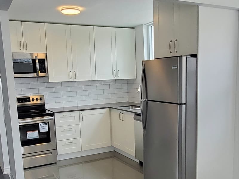 9 Kingsbridge Court — 3 bedrooms - Photo 4
