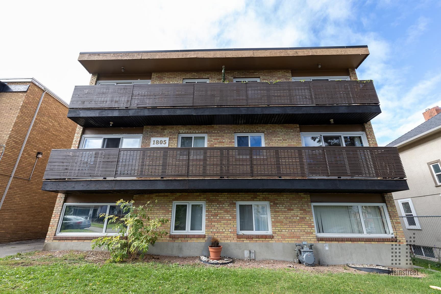 West 17 - Photo 3