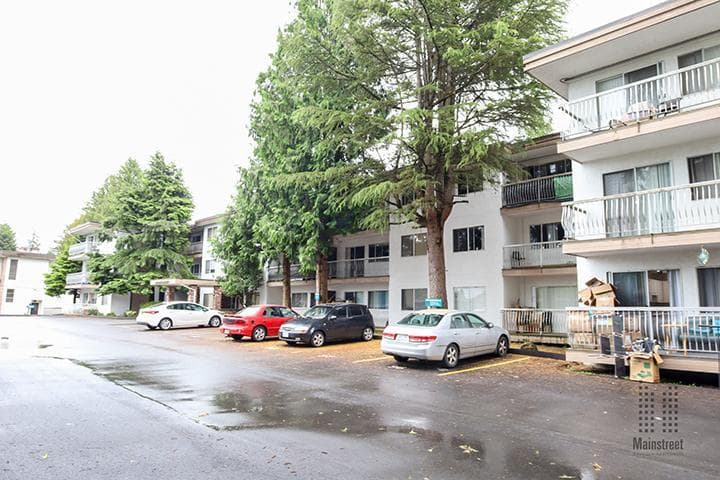 Villa Vista Apartments — Bachelor - Photo 8