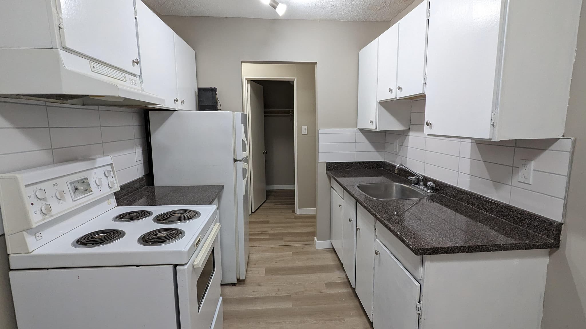 Greenwood Gardens — 1 bedroom - Photo 3