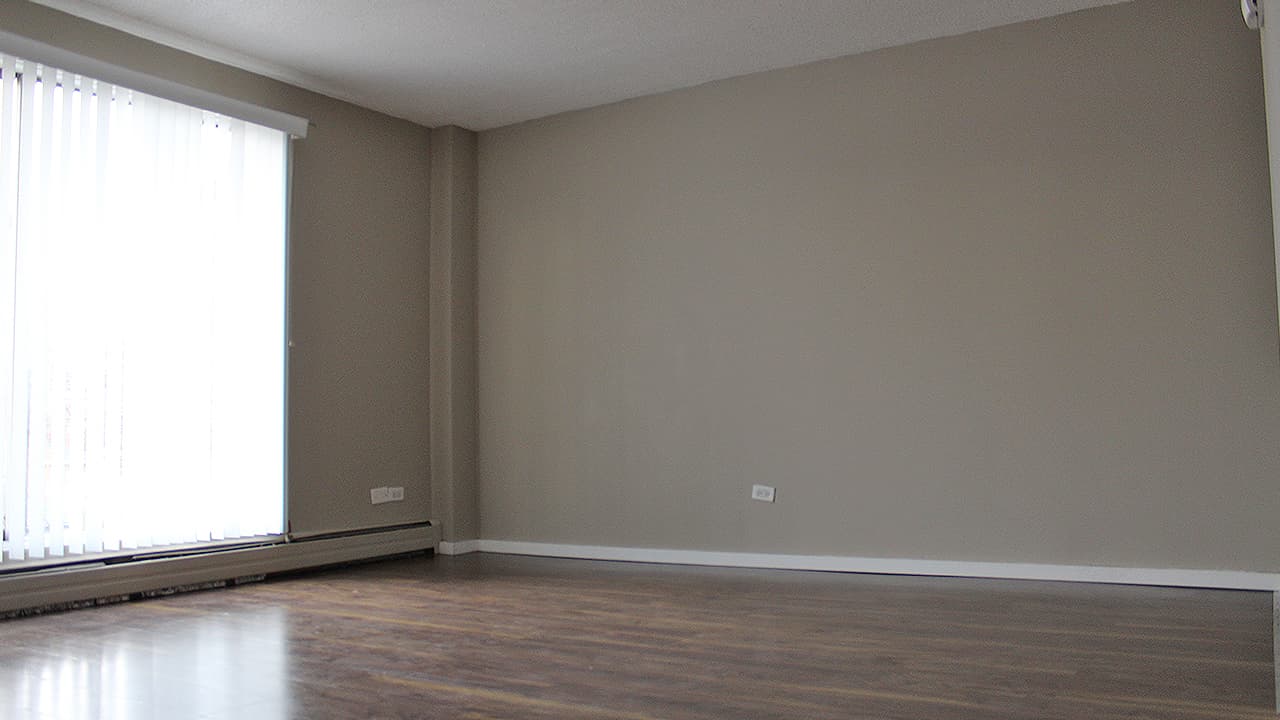 Westbrook Manor — 2 bedroom - Photo 3