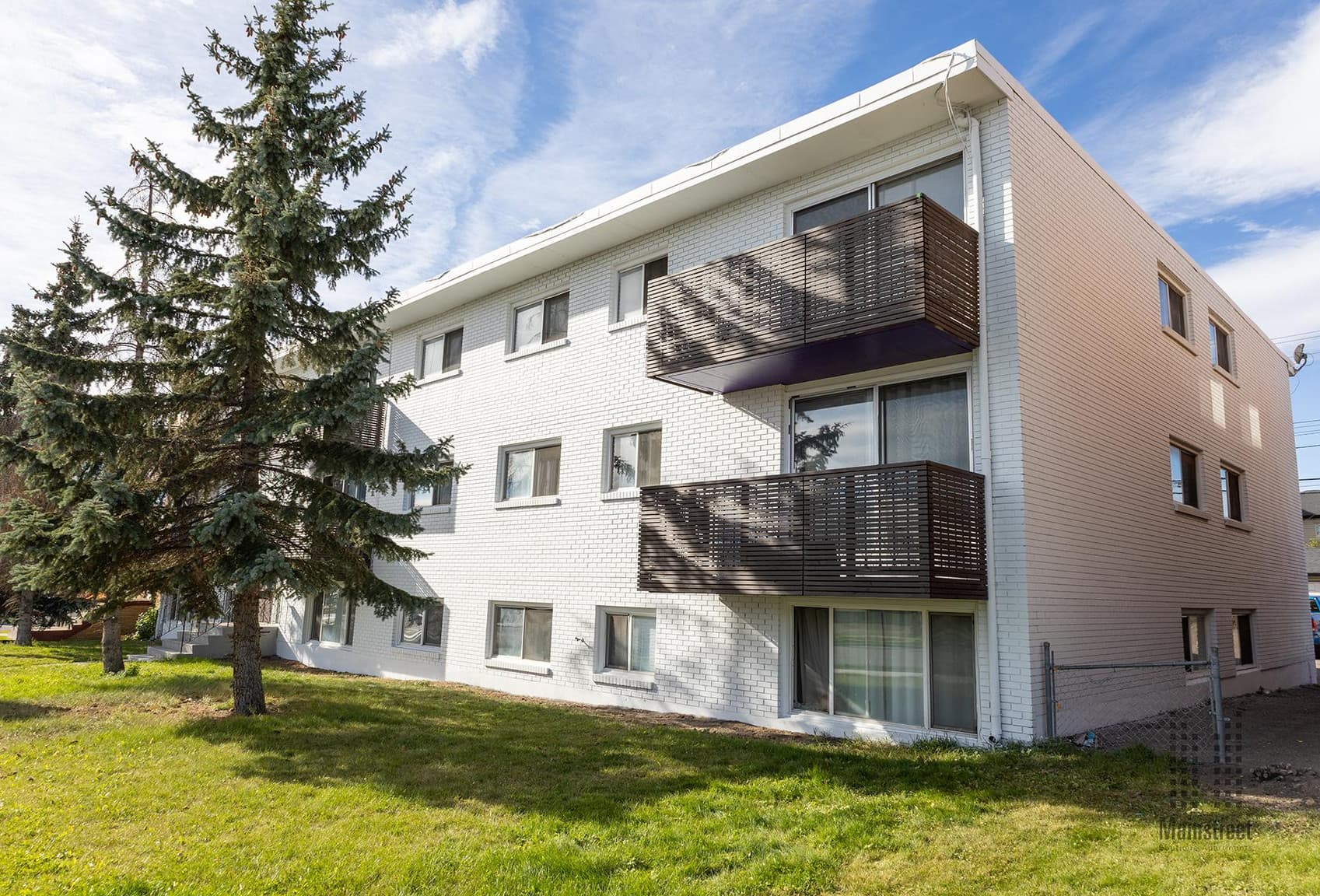 Westbrook Manor — 2 bedroom - Photo 9