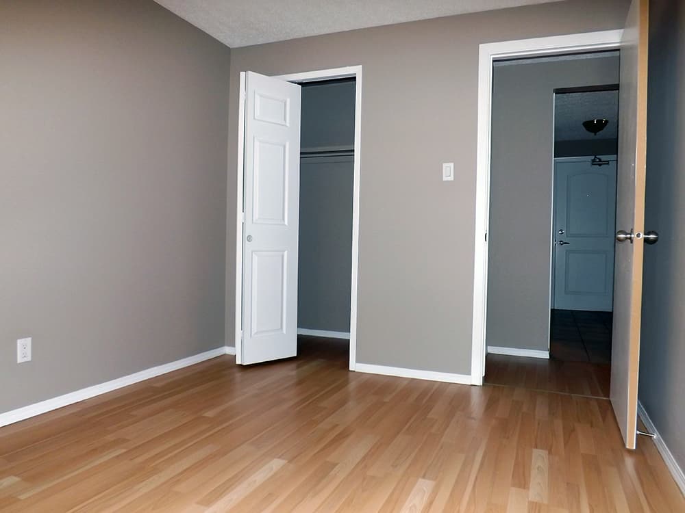 Capricorn Apartments — 2 bedroom - Photo 5