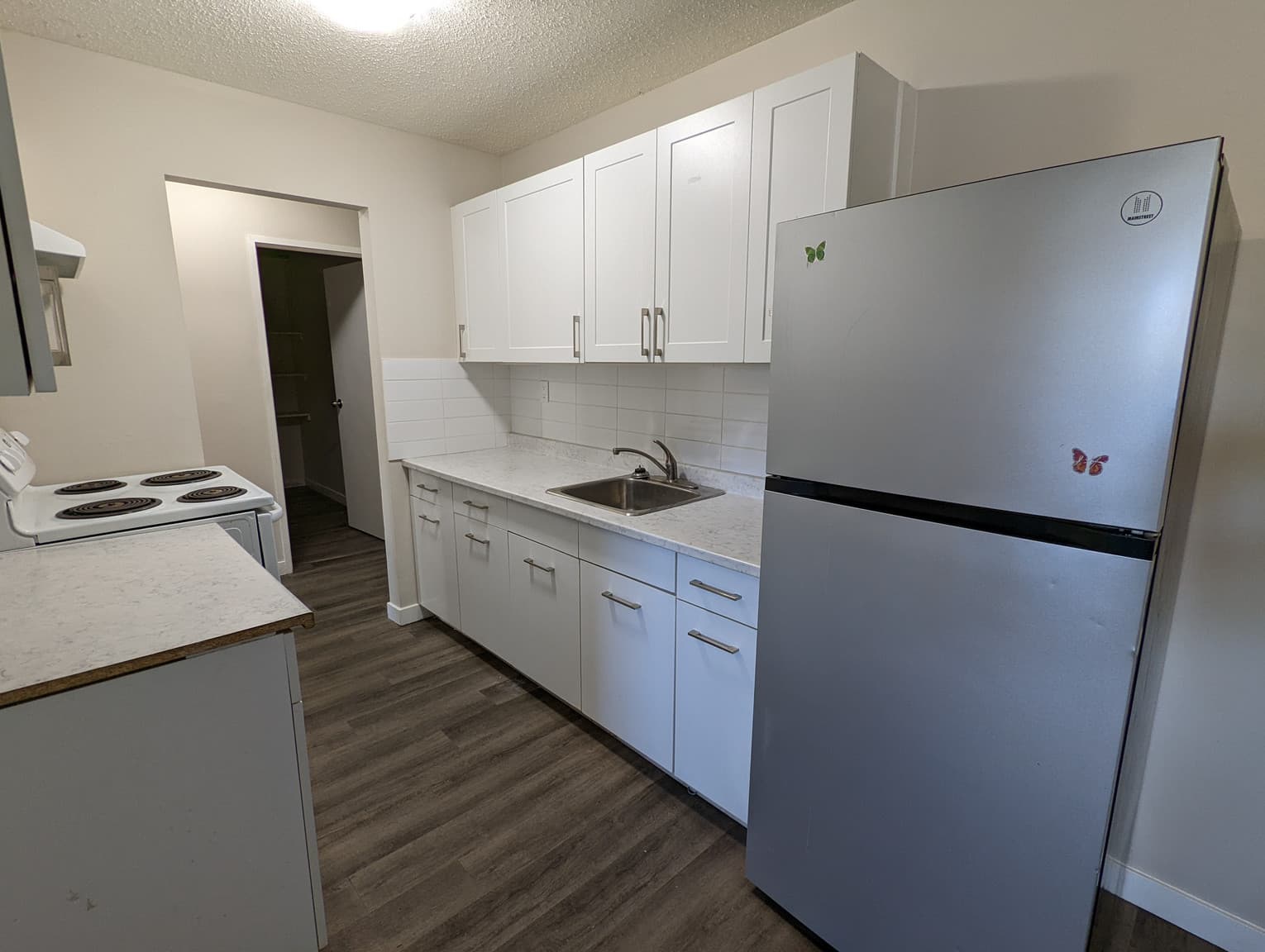 Lancelot Apartments - Photo 7
