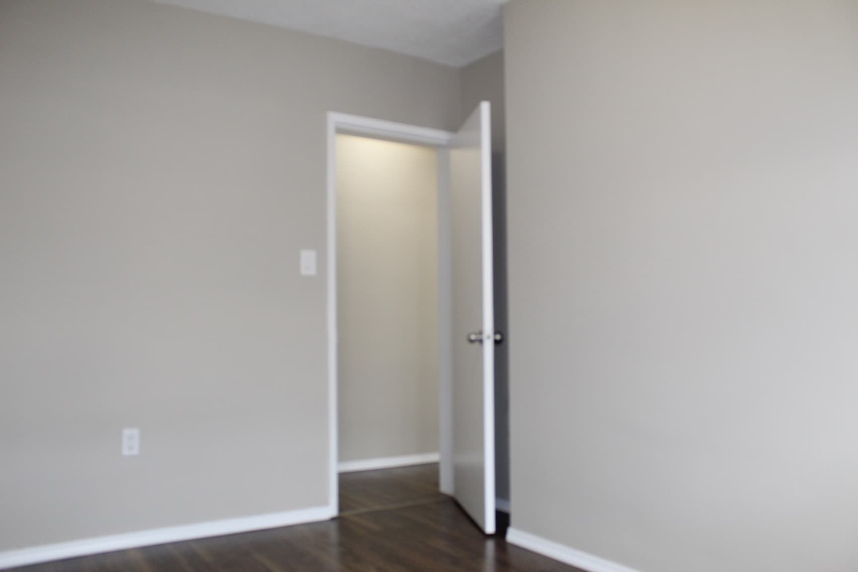 Laurentian Apartments — Bachelor - Photo 11