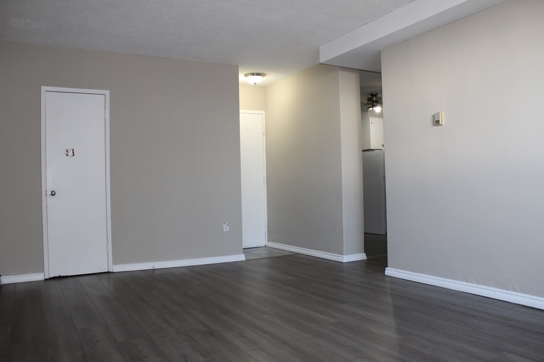 Laurentian Apartments — Bachelor - Photo 4