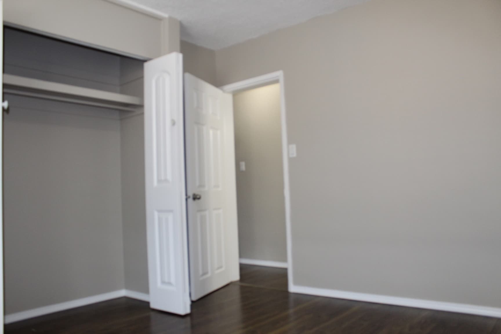 Laurentian Apartments — Bachelor - Photo 10