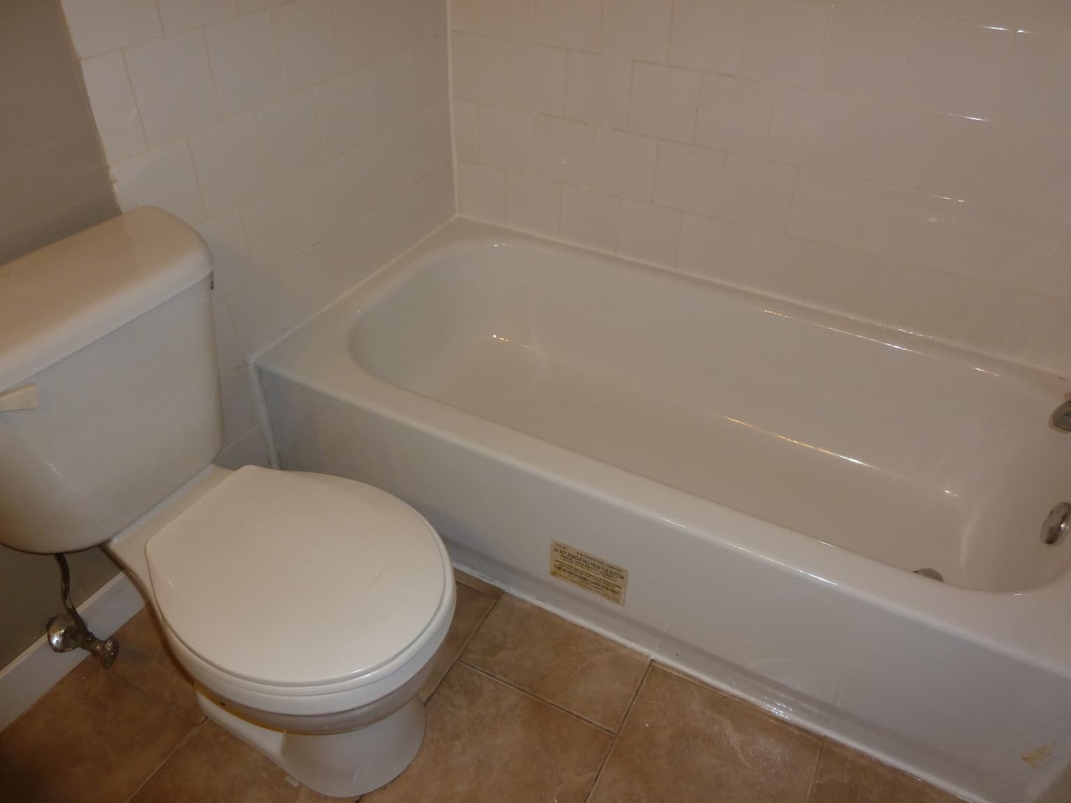 Westmore Apartments — 3 bedroom - Photo 4