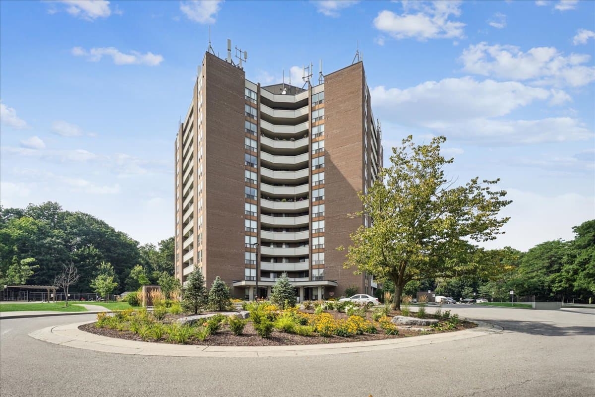 Rathburn Apartments — apartment/condo - Photo 2