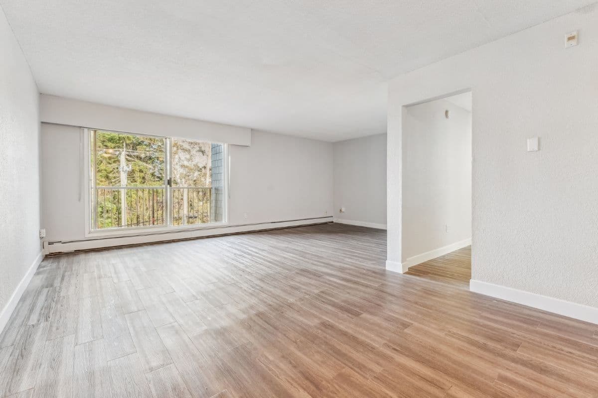 Niagara Court Apartments - Photo 4