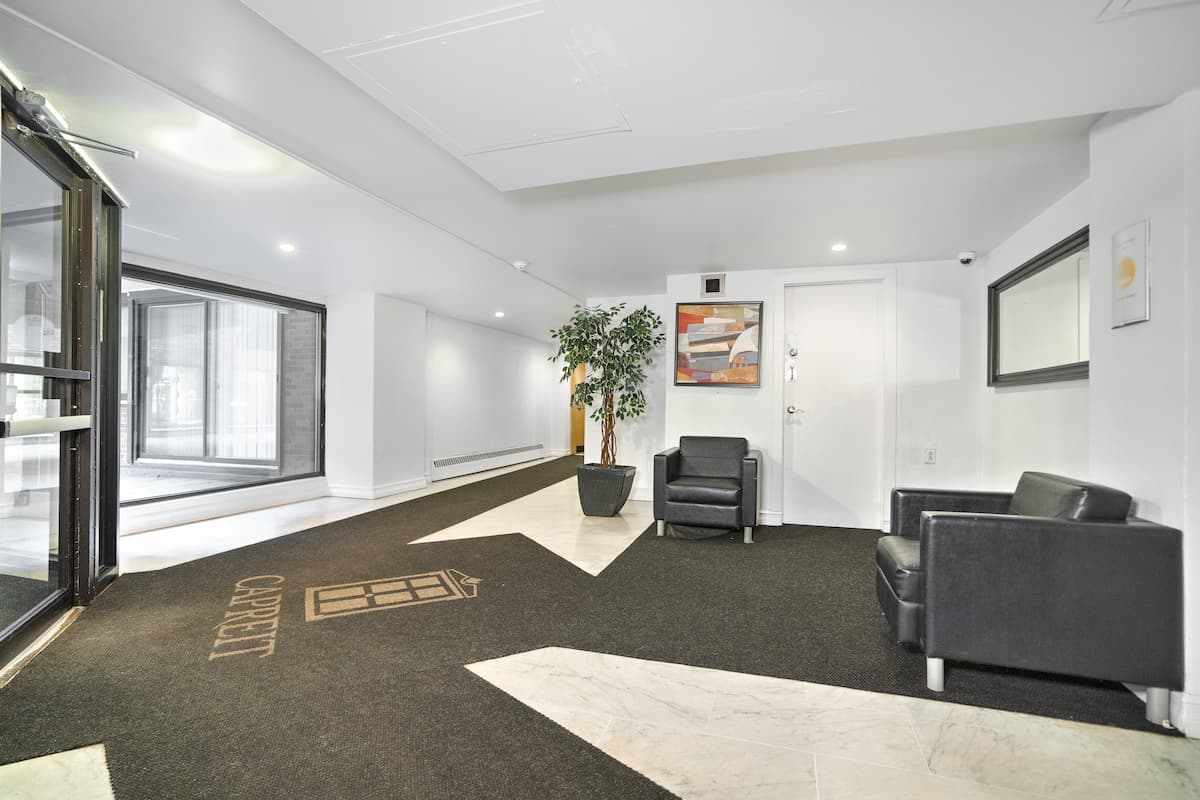 Bois-de-Boulogne Apartments - Photo 10