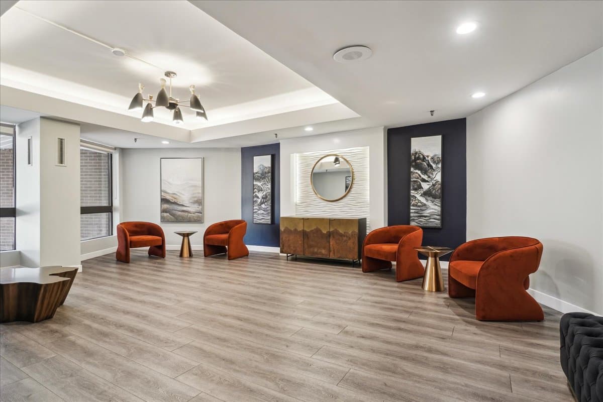 Rathburn Apartments — apartment/condo - Photo 6