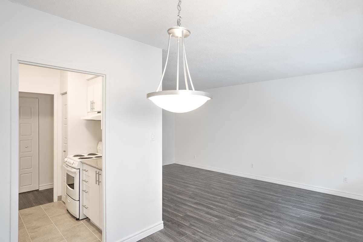 Sunnybrooke — apartment/condo - Photo 7