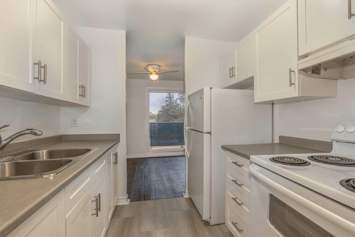 Blackacres Blvd Apartments - Photo 9