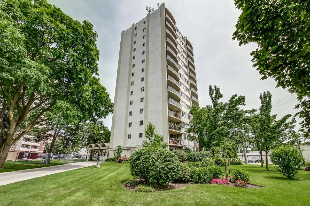 Pine Terrace Apartments — apartment/condo - Photo 3