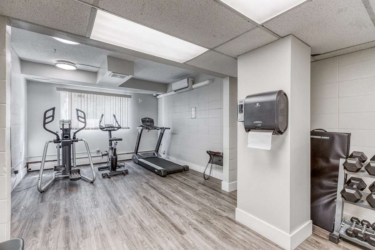 Holly Acres Apartments — apartment/condo - Photo 7