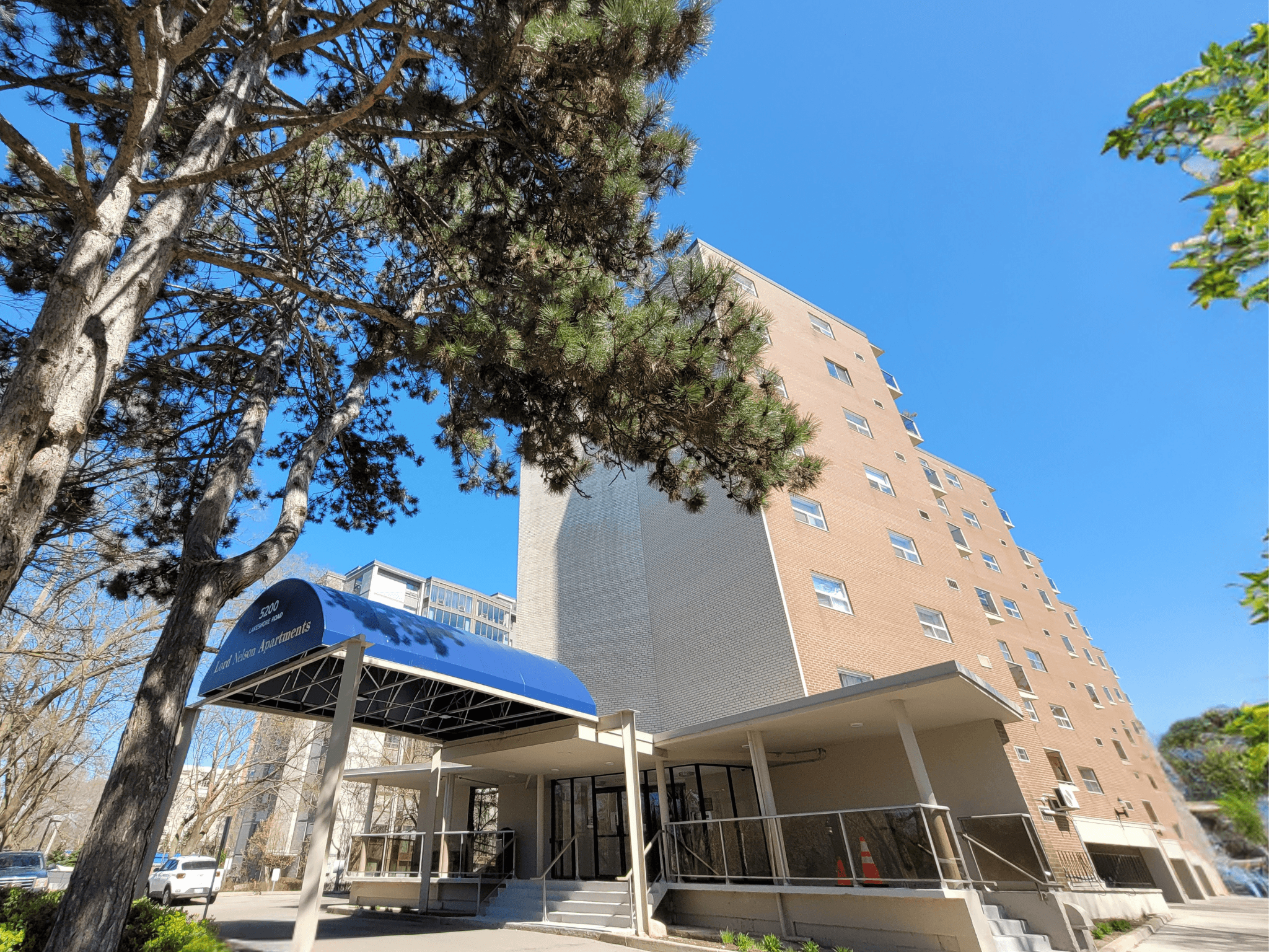 Lord Nelson Apartments — apartment/condo - Photo 2