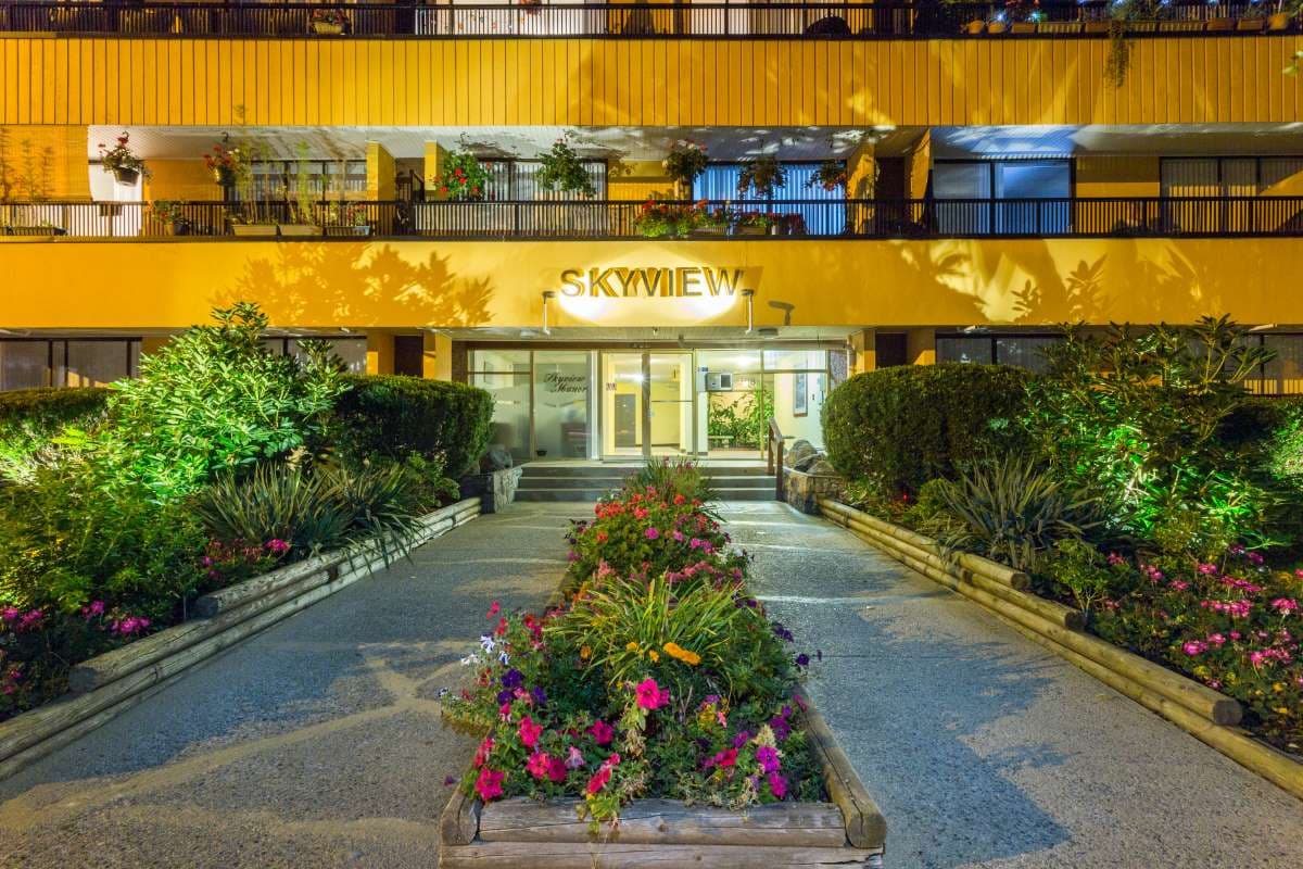 Skyview Apartments — apartment/condo