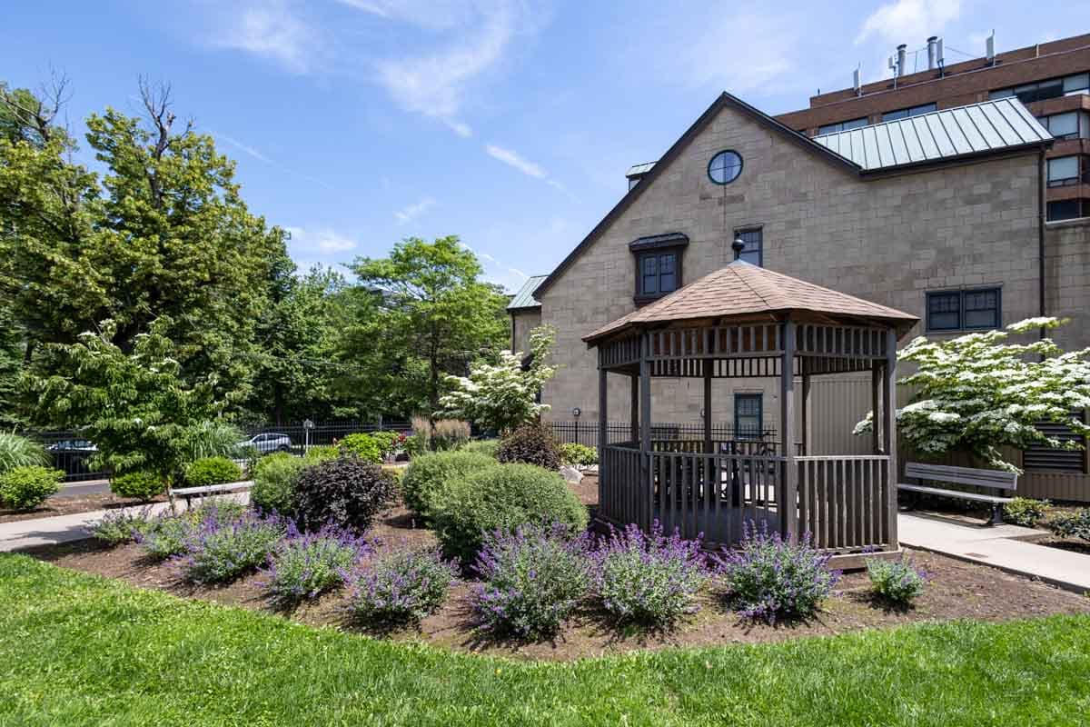Spring Garden - Photo 8