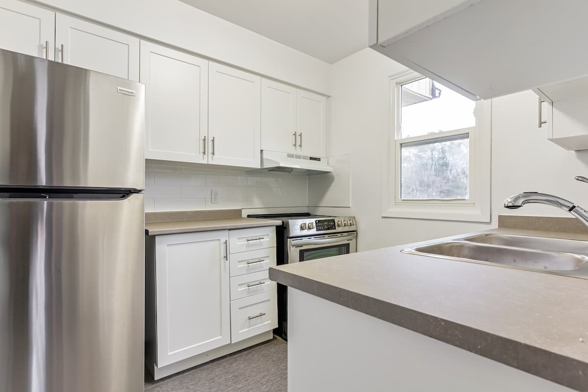 Pontiac Court Townhomes — apartment/condo - Photo 8
