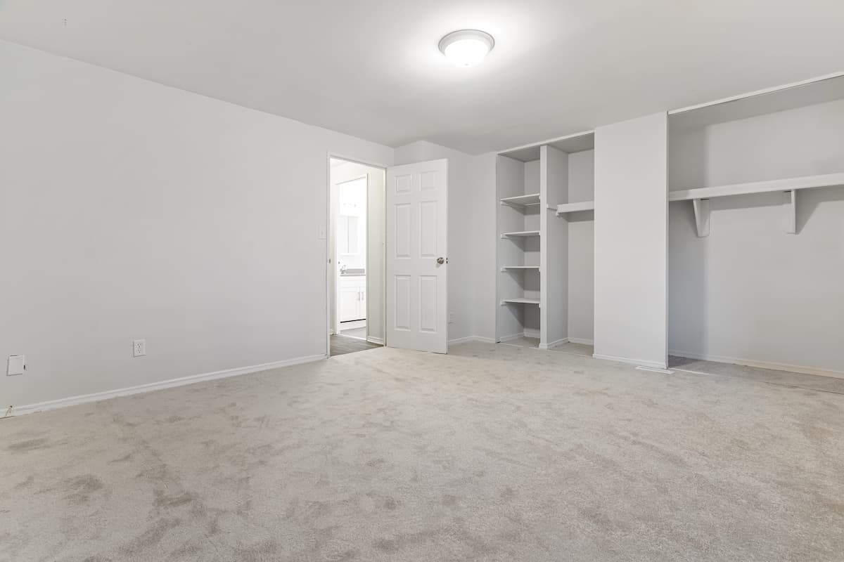 Pontiac Court Townhomes — apartment/condo - Photo 10