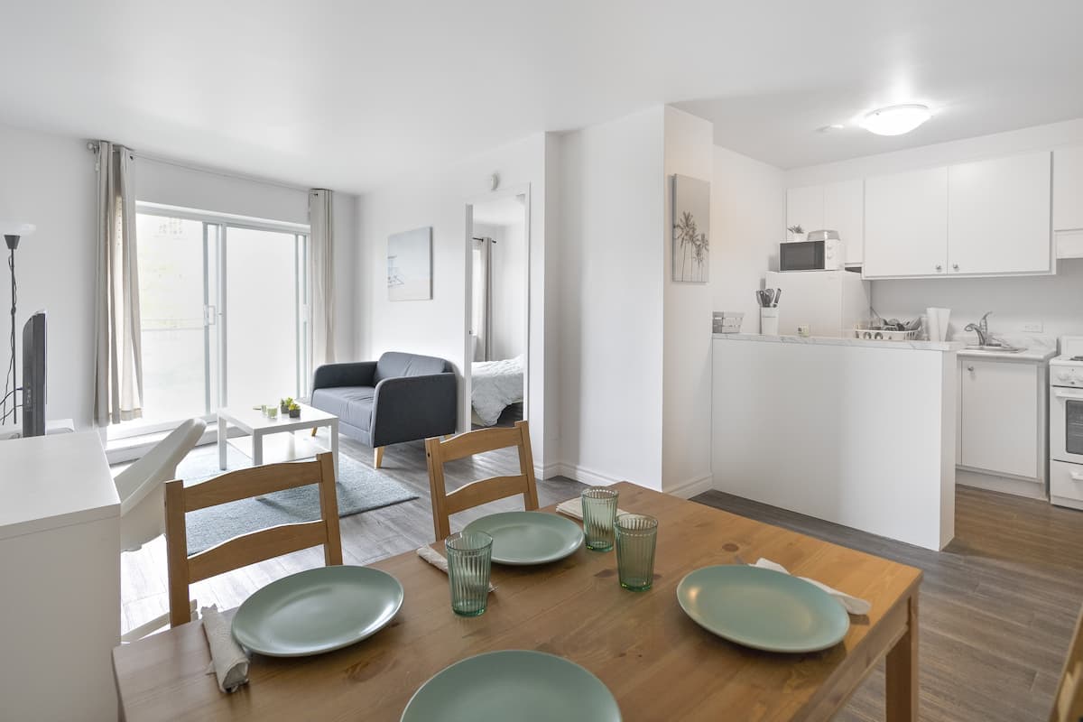 The Saguenay Apartments - Photo 3