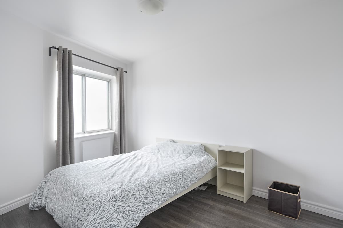 The Saguenay Apartments - Photo 9