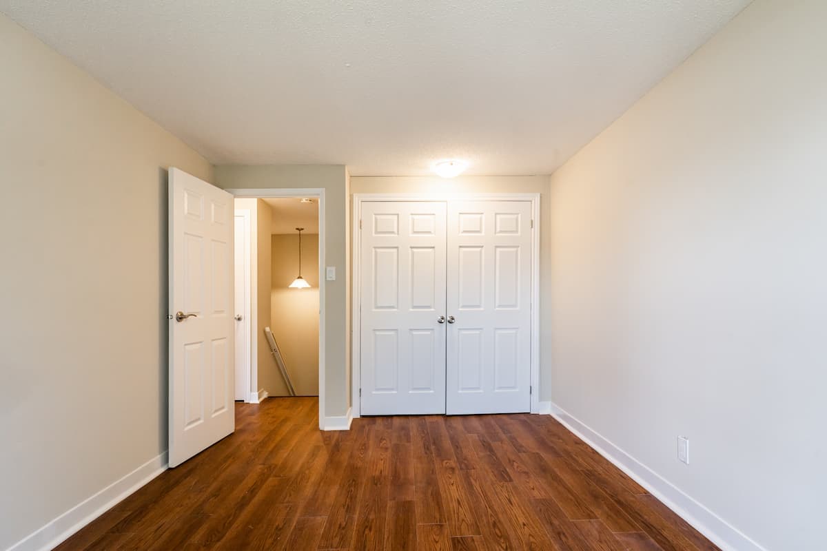 Churchill Townhomes — apartment/condo - Photo 7