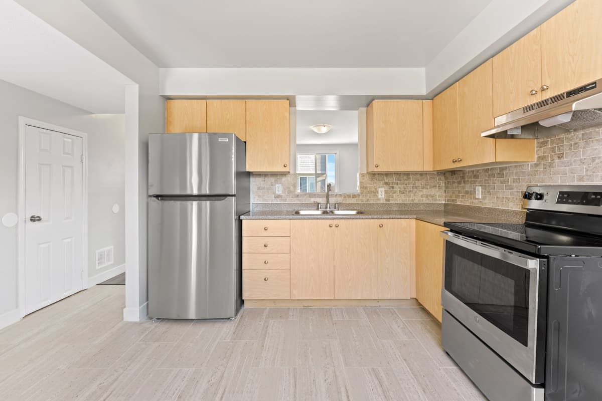 265 Lawrence Avenue Townhomes - Photo 7