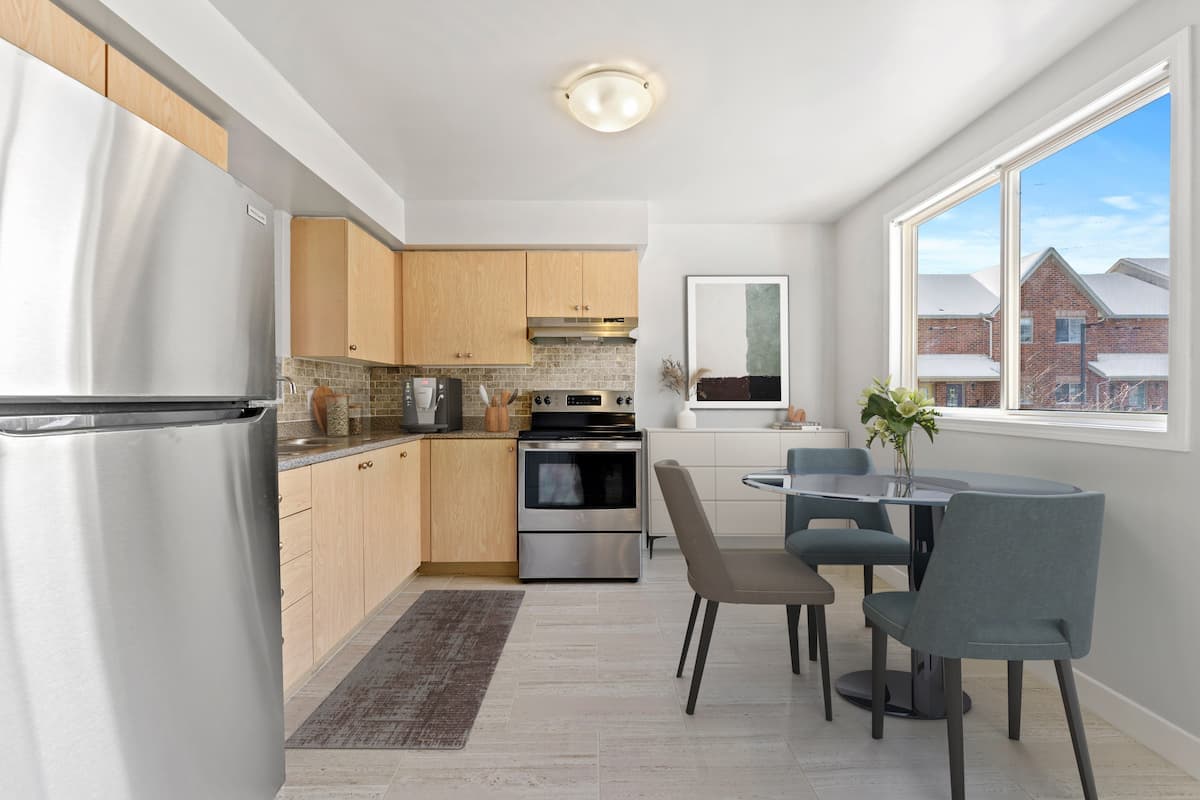 265 Lawrence Avenue Townhomes - Photo 8