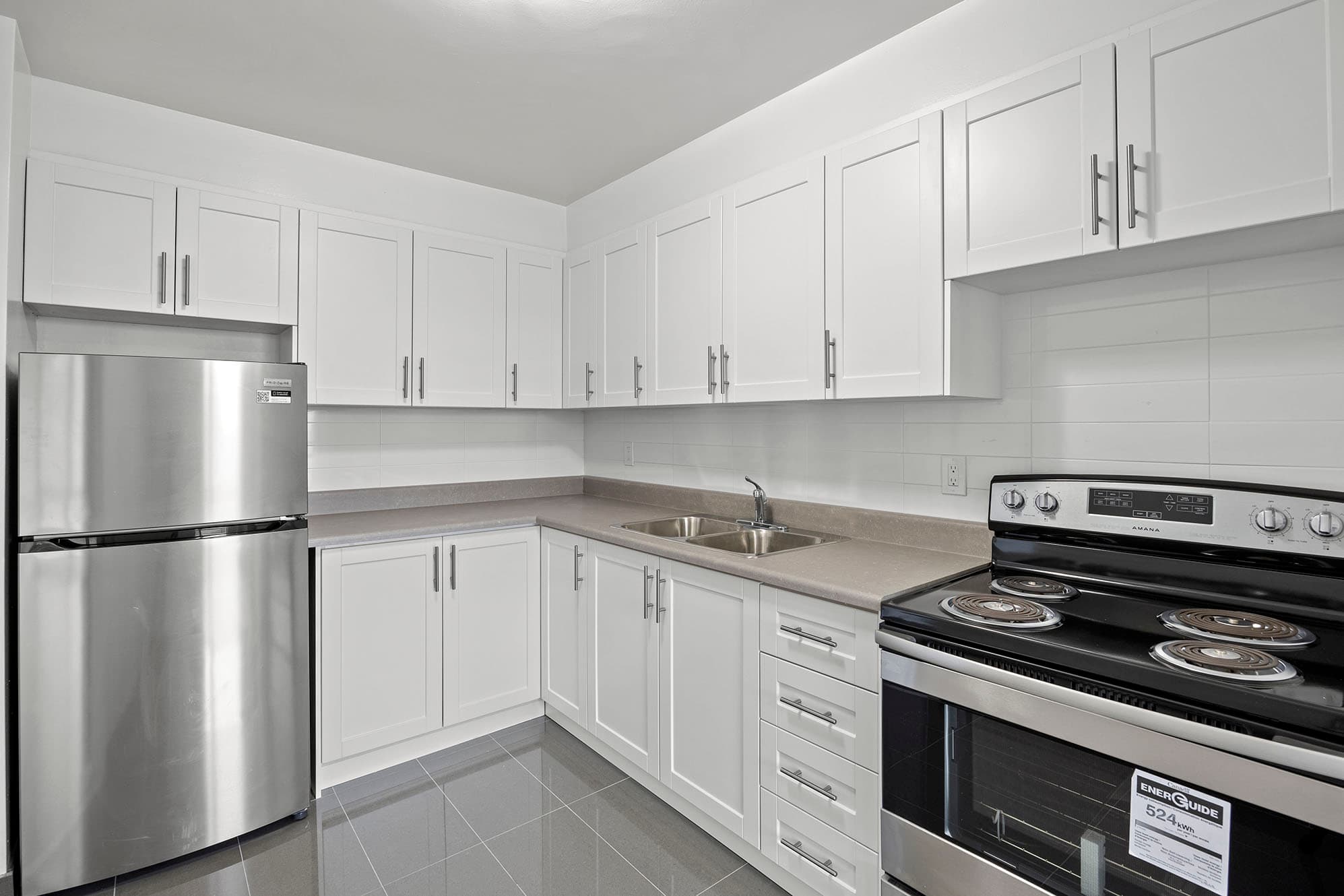 Applewood Towers Apartments — apartment/condo - Photo 10