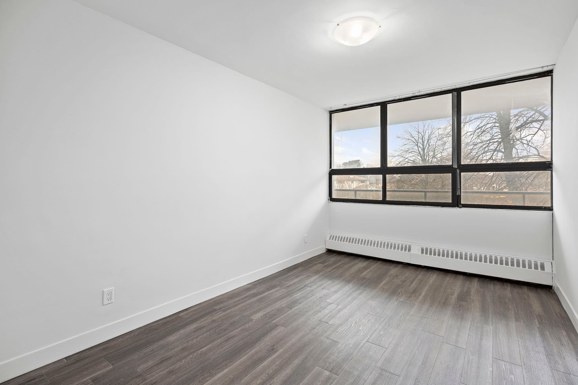 Applewood Towers Apartments — apartment/condo - Photo 9