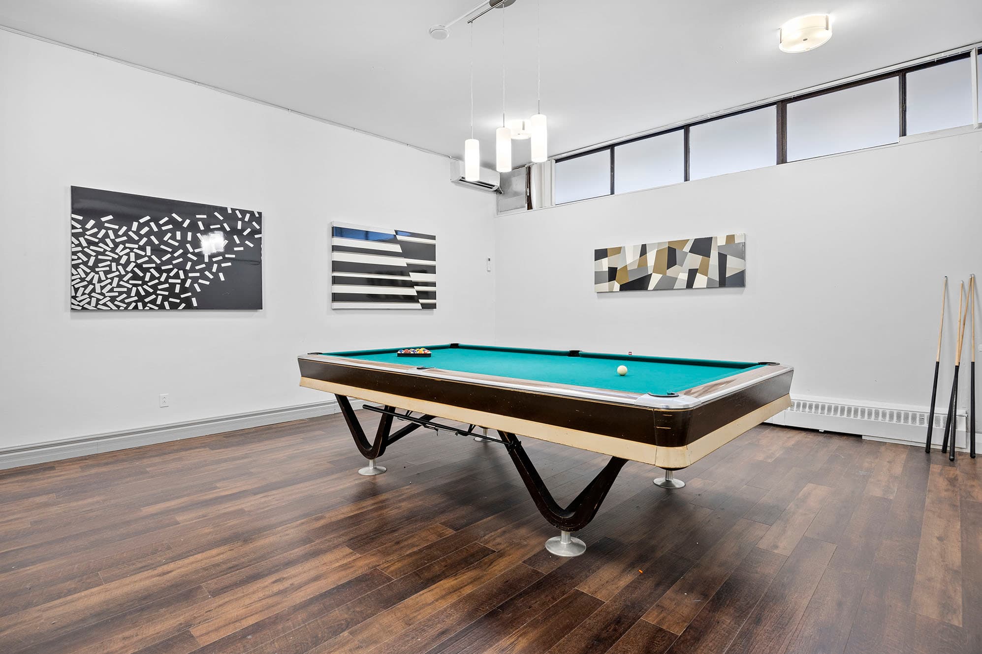 Applewood Towers Apartments — apartment/condo - Photo 12