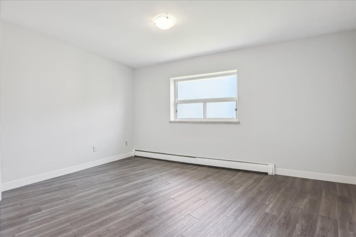 Lord Nelson Apartments — apartment/condo - Photo 13
