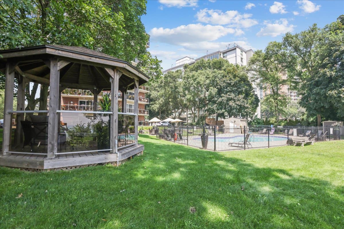 Lord Nelson Apartments — apartment/condo - Photo 8