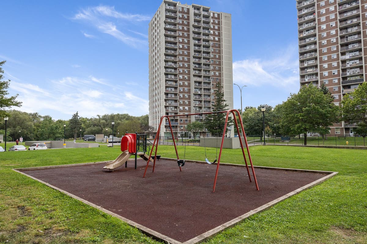 Highland Towers Apartments — apartment/condo - Photo 4