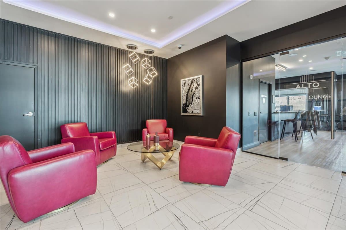 Alto Towers — apartment/condo - Photo 14