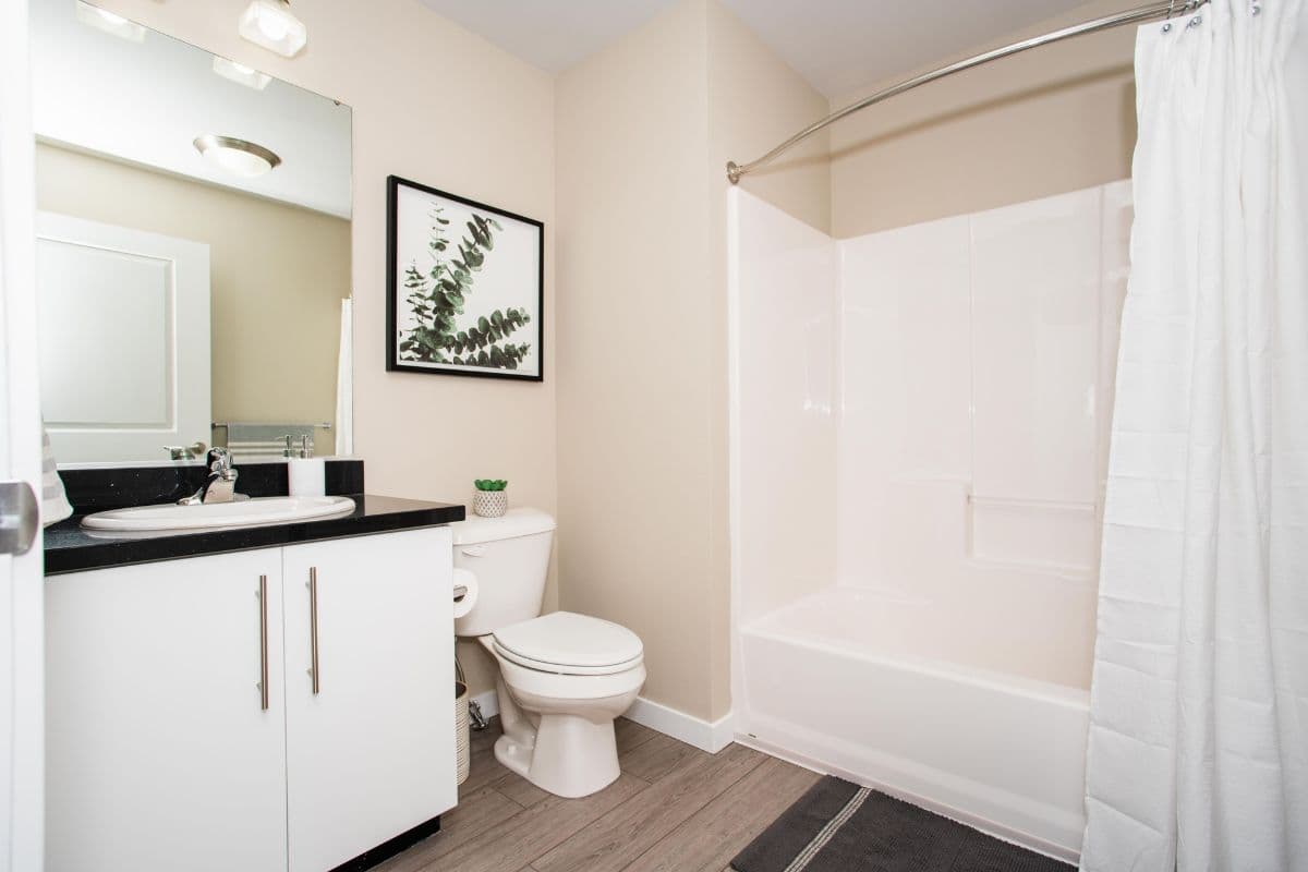 Sterling Manor — apartment/condo - Photo 11