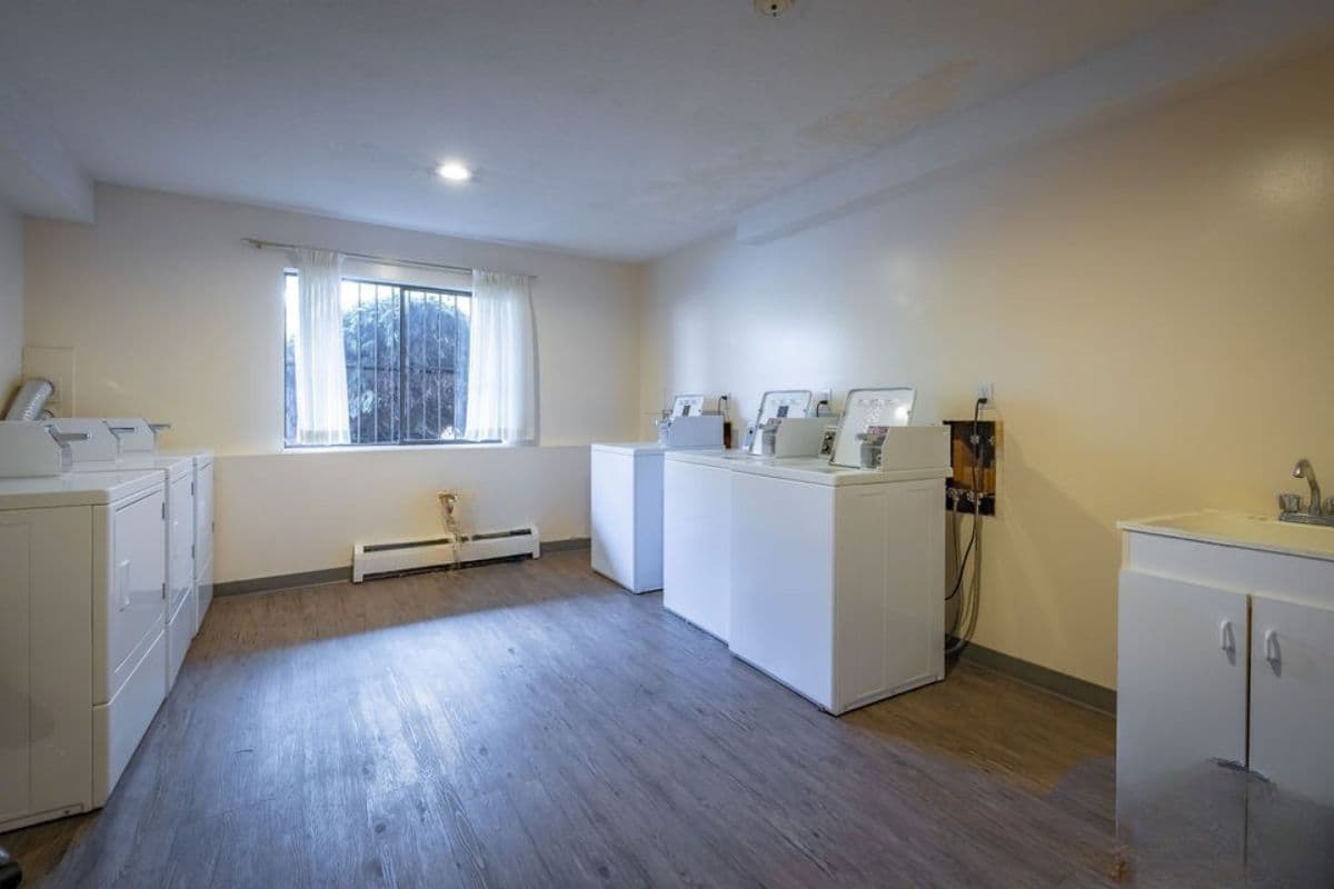 Terrace Green — apartment/condo - Photo 11