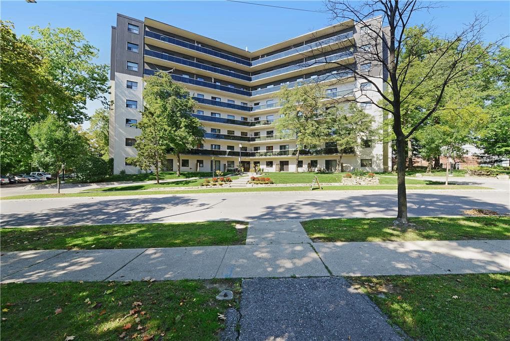 Silver Spear Apartments — 1 Bedroom - Photo 8