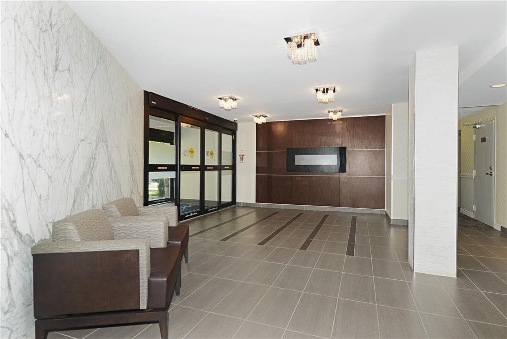 Silver Spear Apartments — 1 Bedroom - Photo 10