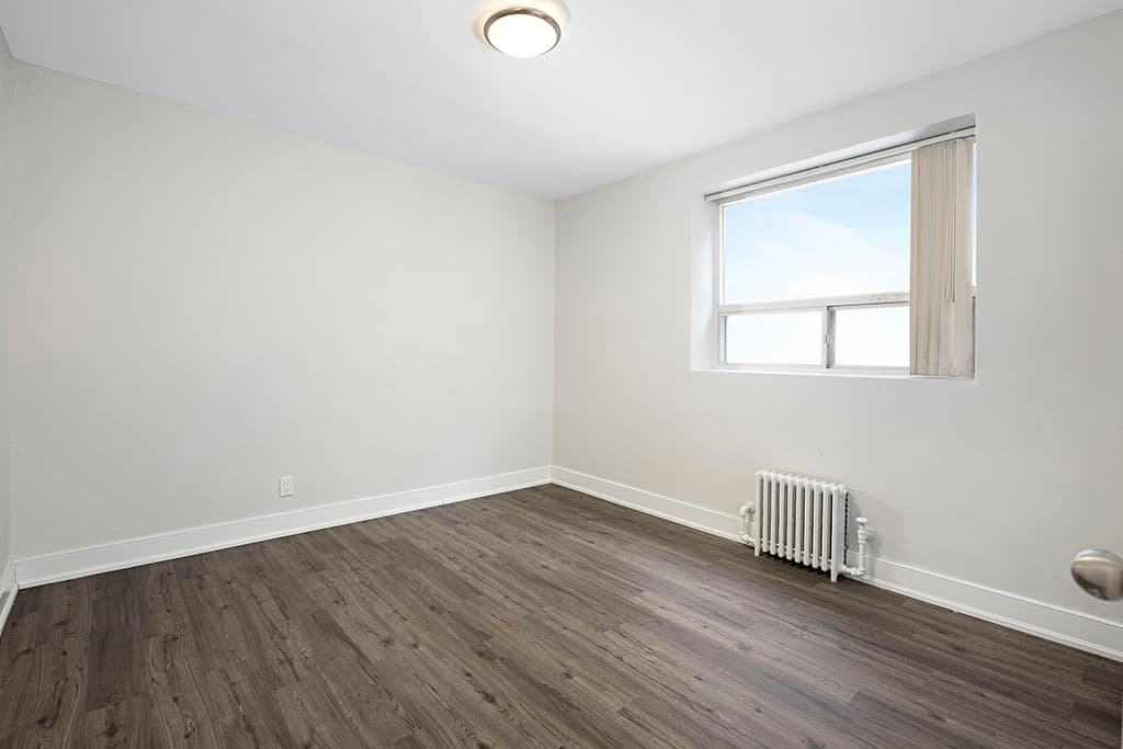 Craigton Drive Apartments — Golden Mile 2 Bedrooms - Photo 9