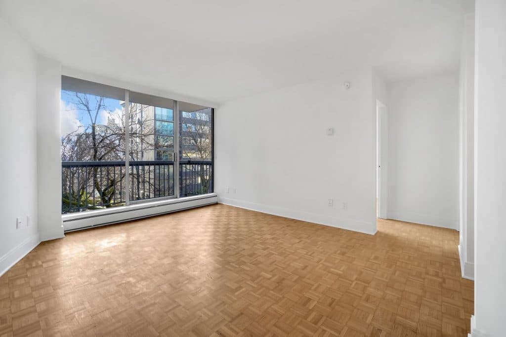 Villa Contessa — 1 Bedroom - Photo 13