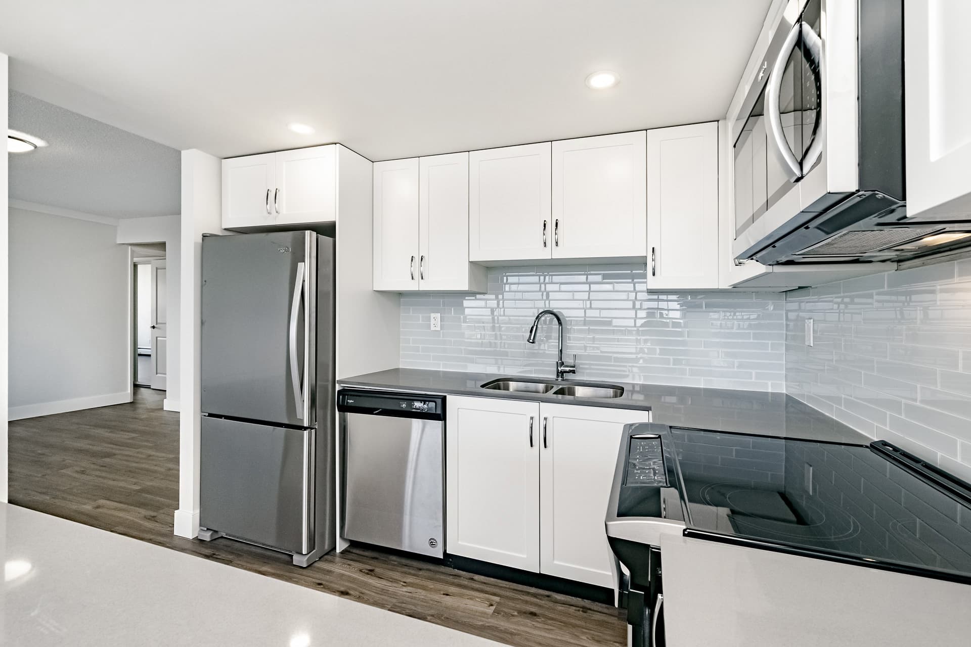 Tower West — 1 Bedroom - Photo 15