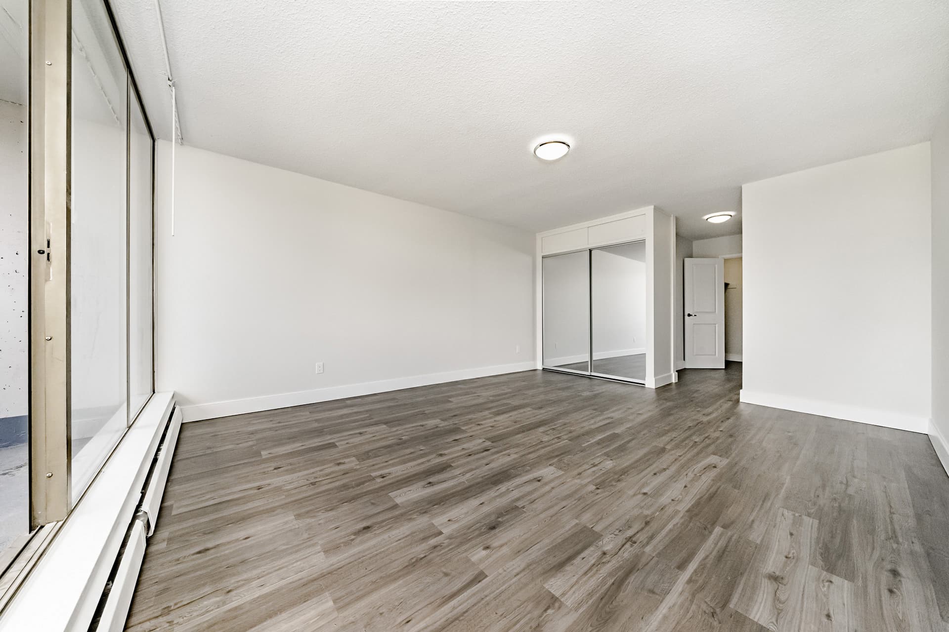 Tower West — 1 Bedroom - Photo 21